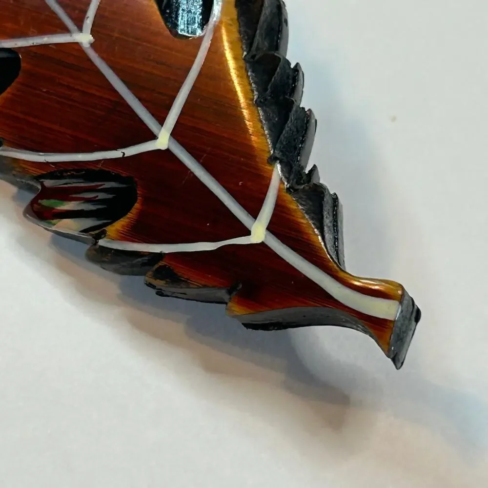 Unbranded vintage carved